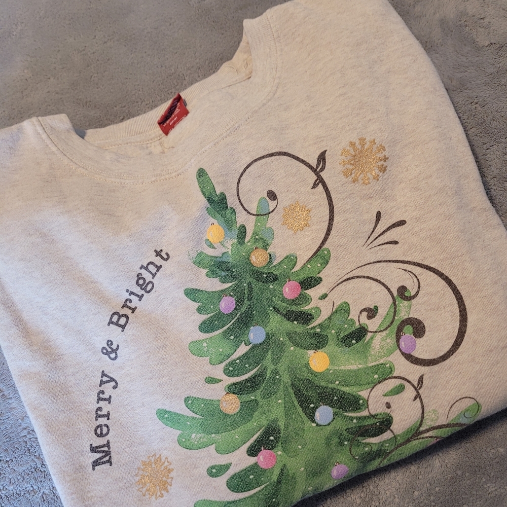 UNISEX MERRY AND BRIGHT GRAY SWEATSHIRT SIZE LARGE DEC 25TH EUC CHRISTMAS TREE